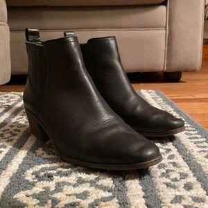 Lightly worn Lucky Brand black booties